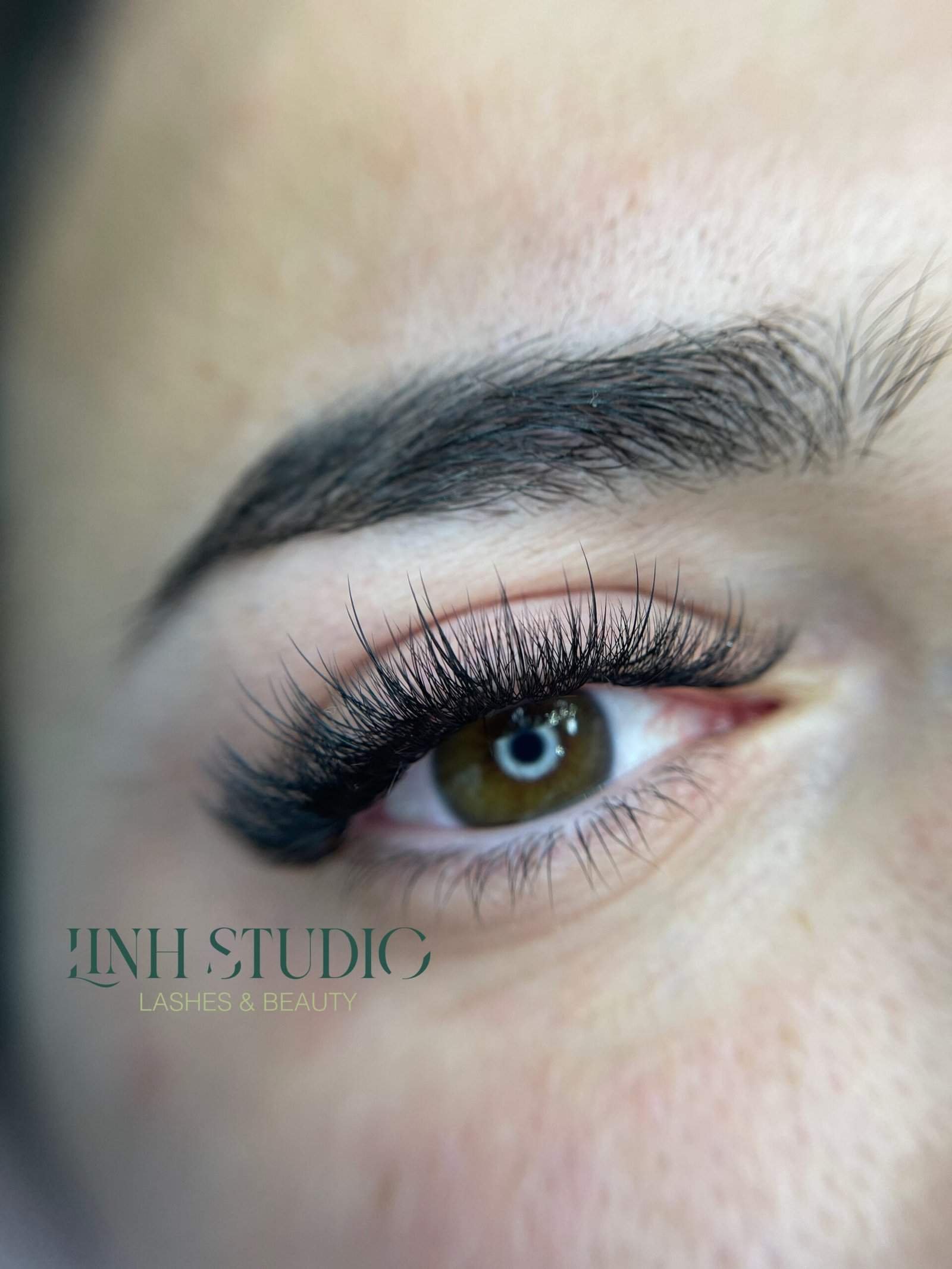 Design Lashes – Hybrid Lashes