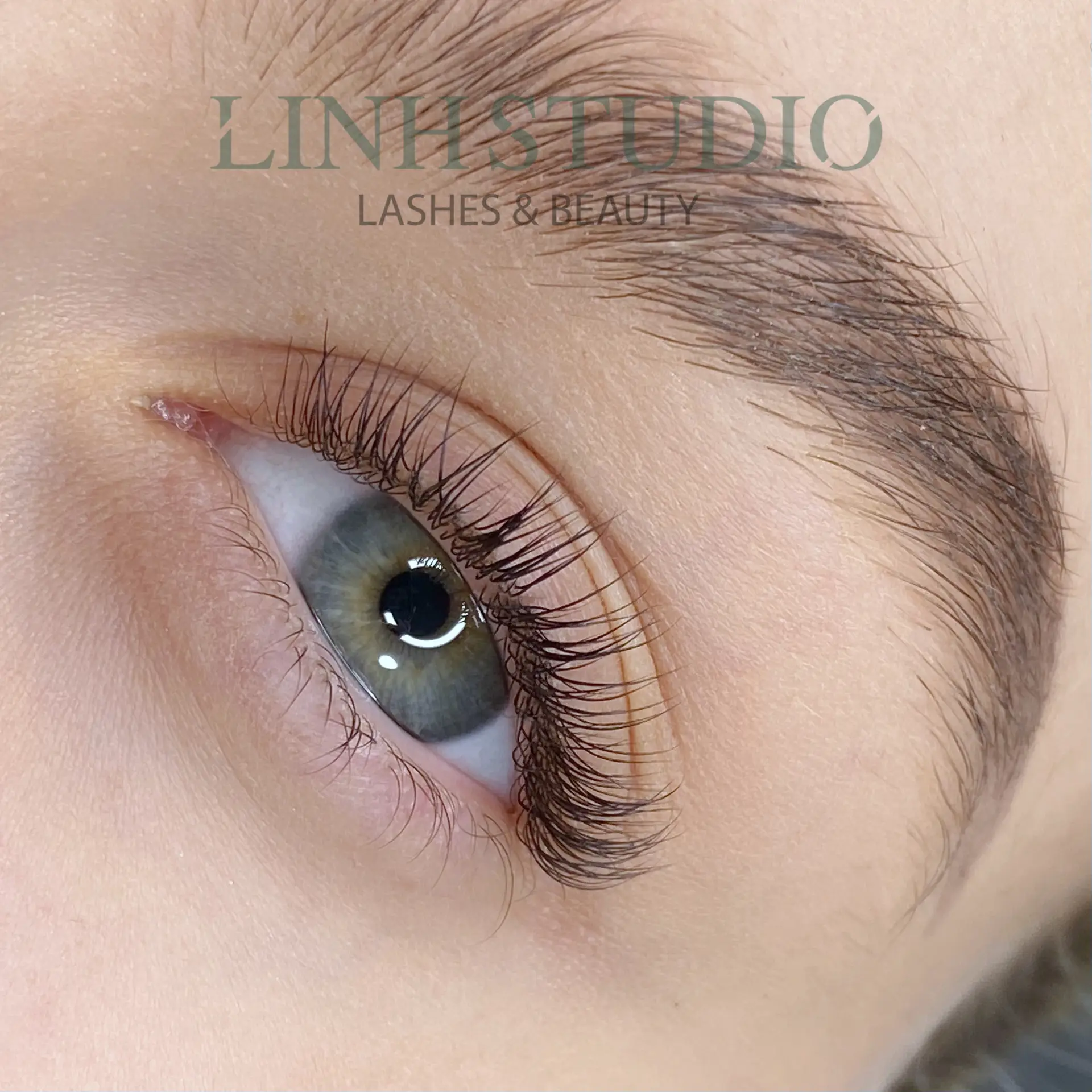 Natürliches Wimpernlifting Frankfurt